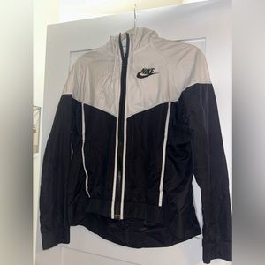 Nike black & white windbreaker